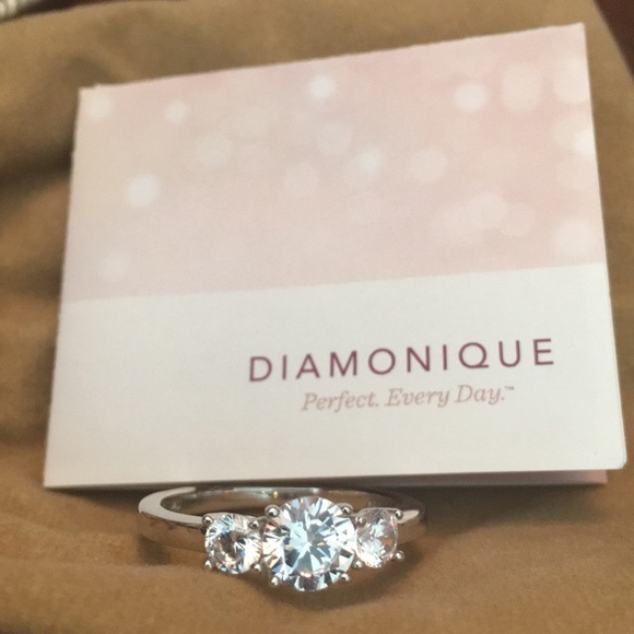 QVC Diamonique 1.5 cttw, 3 Stone Platinum Clad, 9 - Picture 2 of 4